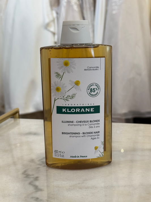 Klorane – Brightening Shampoo with Chamomile – Enhances Highlights & Brightens Blonde Hair – Hydrogen Peroxide, Ammonia, Silicone, Paraben Free